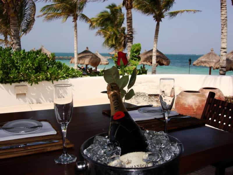 Beachfront Restaurant at Ceiba del Mar